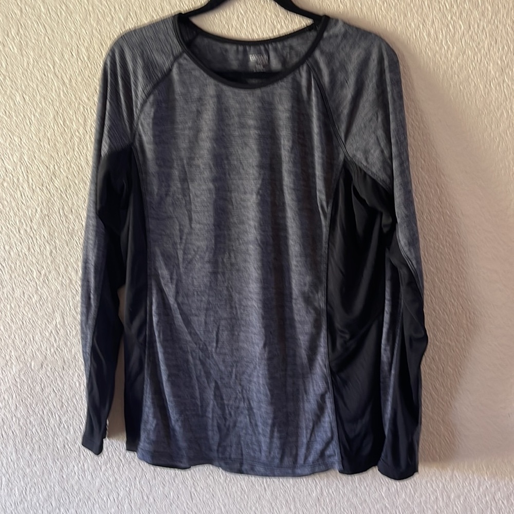 Workout top - Picture 4 of 4